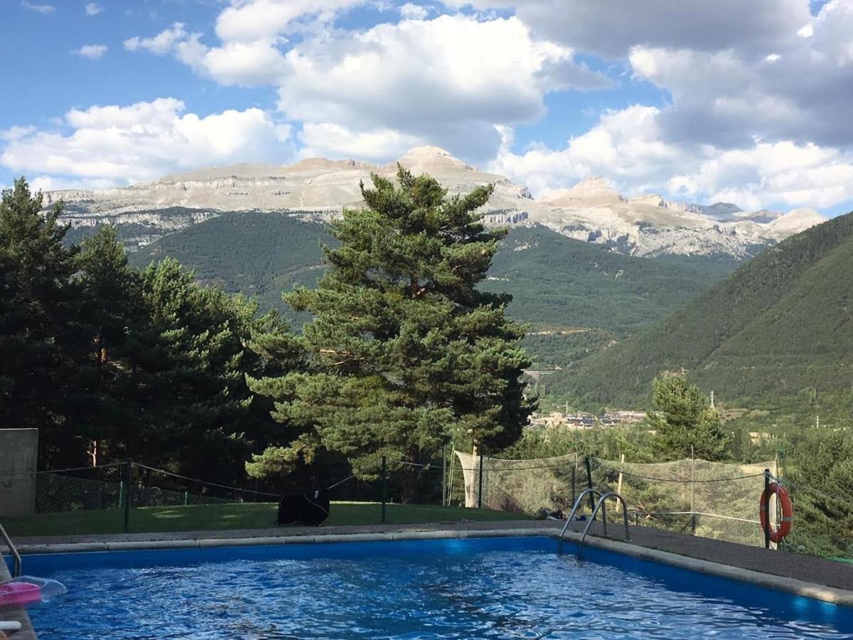 Duplex Altos De Santiago Jardin Apartman Villanúa Kültér fotó