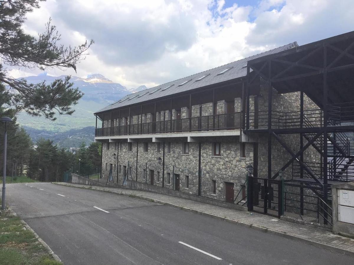 Duplex Altos De Santiago Jardin Apartman Villanúa Kültér fotó